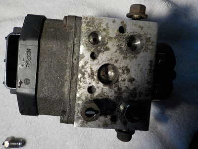 2001 Ford Taurus abs unit