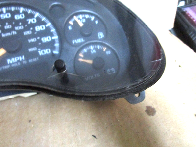 2001 Chevrolet Trailblazer instrument cluster 2