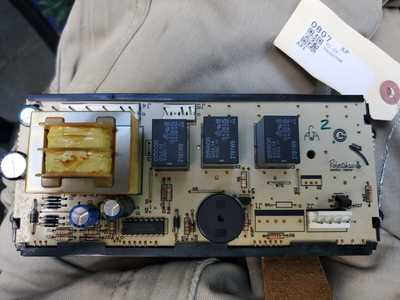 Amana Range Control Board 31944801 for repair1