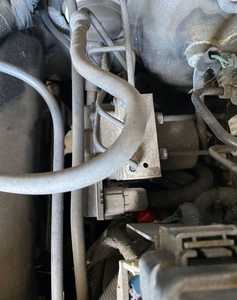 2011 jeep Liberty ABS module  incorrect voltage