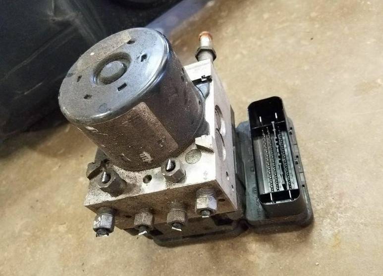 15-jeep-wrangler-abs-light-was-on-abs-module-upfix-forum