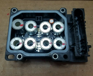 2005 Avalon's ABS module 1