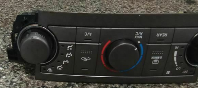 Screenshot 22008 Highlander Limited edition rear temperature control 1