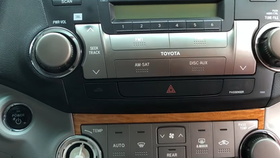 2008  Highlander Limited climate control knobs is entirely broken