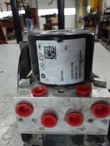 2016 Jeep Compass ABS Module x1