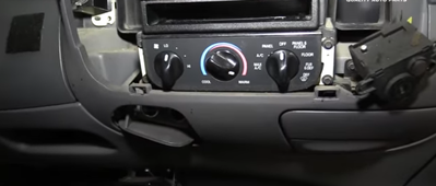 2002 Ford Expedition temperature control display freeze