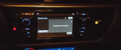 2016 Toyota Corolla S display